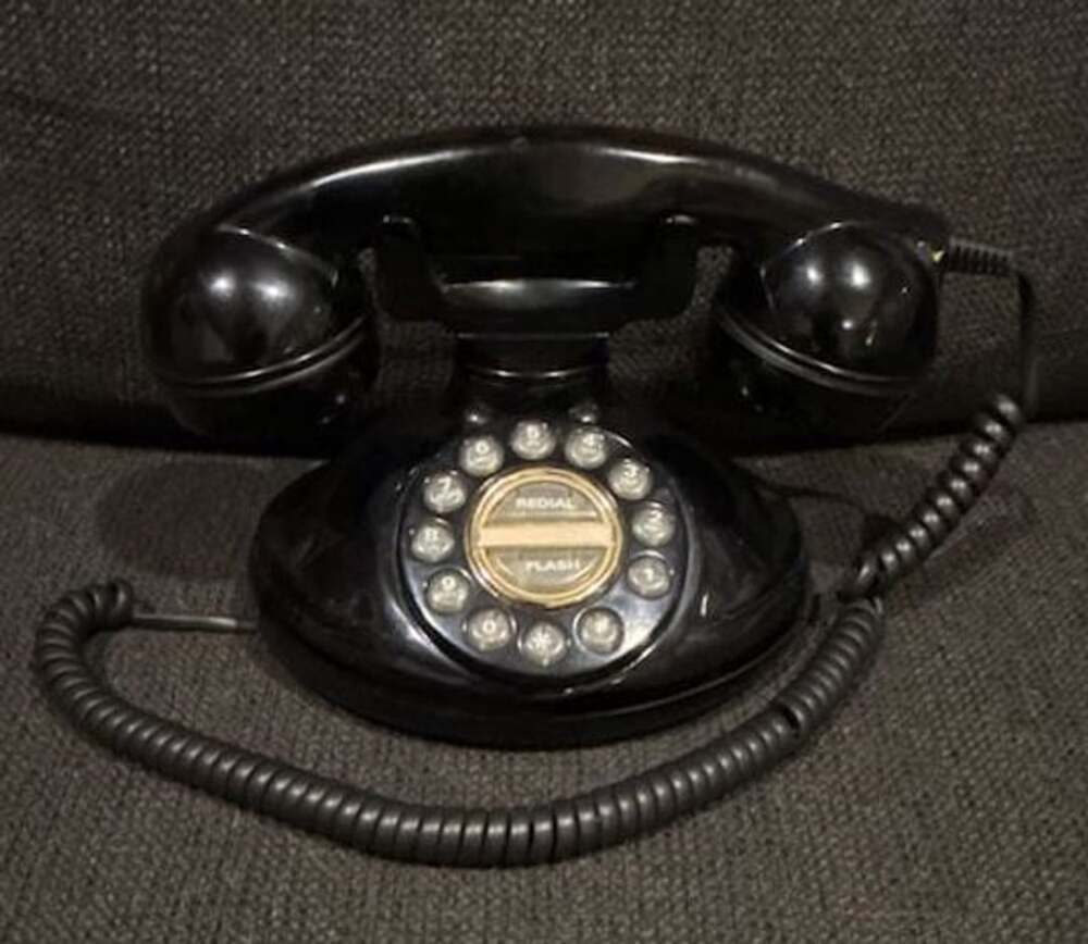 Conair Metropolis Vintage Style Black Retro Landline Desk Telephone